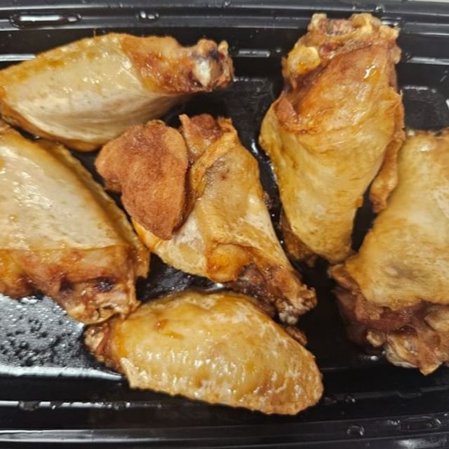Soy Garlic Wings (6).
